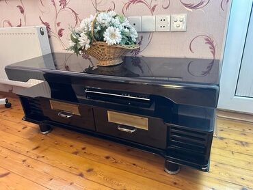 стеклянная тумба под телевизор: Б/у, Прямой ТВ стенд, С полками, Стеклянный, Китай