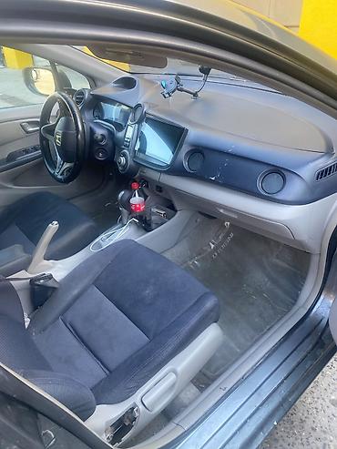 Honda: Salam hamiya masin icareye verilir depozit 350 azn gundelik 30 azn — 5