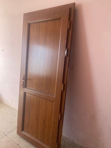 Furnitura və aksessuarlar: Hamam üçün İşlənmiş Plastik qapı 80x200 sm Zamok ilə, Ünvandan götürmə