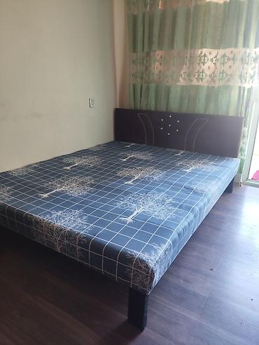 dekor kamin: İki nəfərlik çarpayı və döşək dəsti - Ölçü: təxminən 140–160 sm en — 1