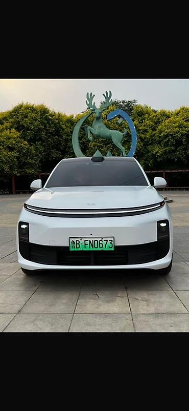 Lixiang: Lixiang L6: 2024 г., Автомат, Электромобиль, Кроссовер — 1