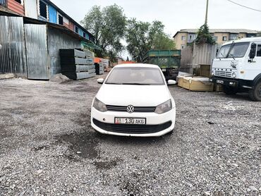 Volkswagen: Volkswagen Polo: 2013 г., 1.6 л, Механика, Газ, Седан