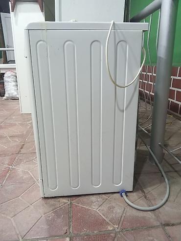 Бытовая техника: Indesit önyükləməli paltaryuyan maşın - Yük tutumu: 7 kq - Enerji — 2