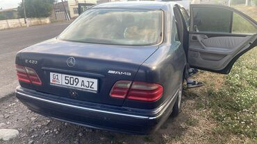 нехсия 2 ош: Mercedes-Benz E-Class: 2000 г., 2.4 л, Автомат, Газ, Седан