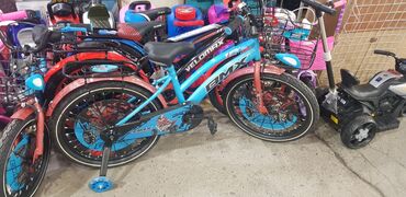Велосипеды: Велосипед "ВМХ" детей от 7 до 10 лет.Диаметр камеры 20.Цена