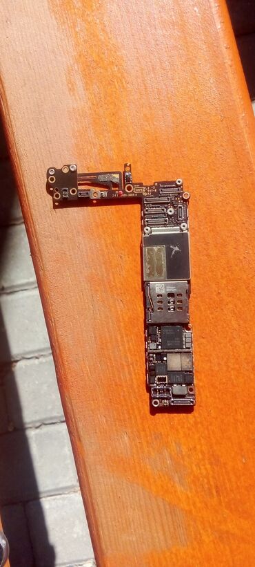 Техника и электроника: IPhone 6, 64 ГБ, Белый, Гарантия, Кредит, Битый
