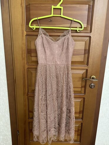 вечернее розовое платье: Вечернее платье, Коктейльное, Длинная модель, Без рукавов, S (EU 36), M (EU 38)