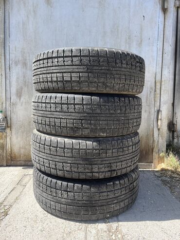 Шины: Шины 225 / 65 / R 17, Зима, Б/у, Комплект, Легковые, Япония, Toyo