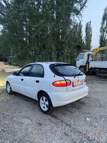 электромобиль neta: Daewoo Lanos: 2000 г., 1.5 л, Механика, Бензин, Хэтчбэк