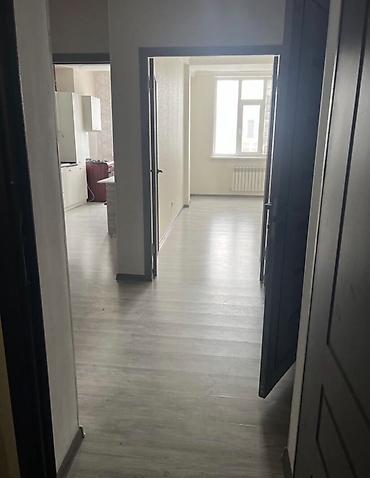 Батирлерди ижарага берүү: 🏠 Сдаётся 1-комнатная квартира в районе Аламедин-1! 📍 Район — 8