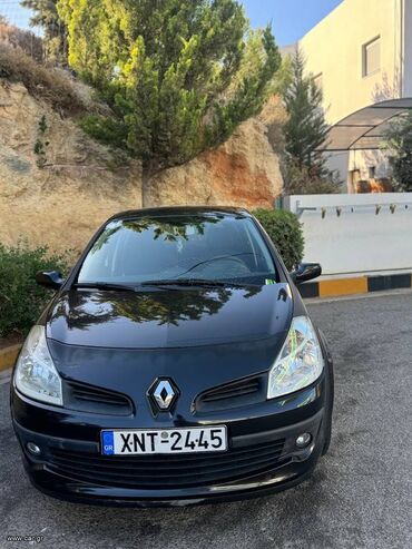 Renault Clio: 1.4 l | 2006 year 90800 km. Hatchback