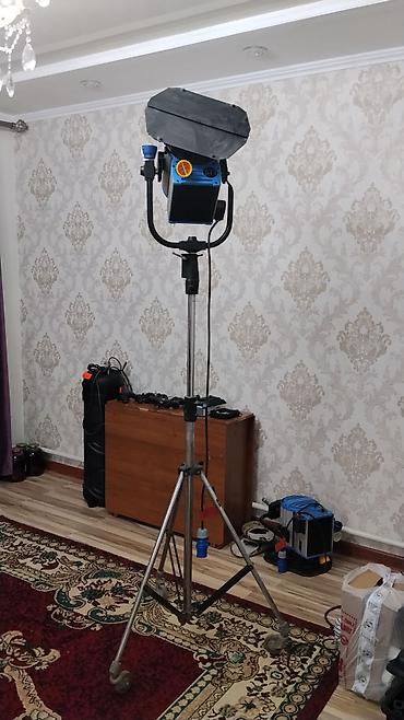 arri: Киноосветительный прибор Arri 2 штук на стойке - Профессиональный — 1