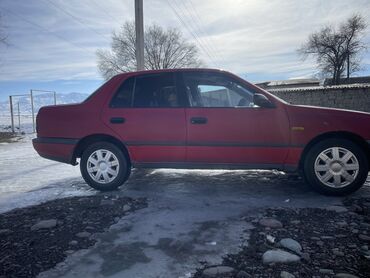 Nissan: Nissan Sunny: 1991 г., 1.6 л, Механика, Бензин, Седан