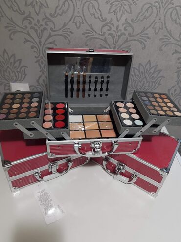 Šminka: Fantastican idealan za poklon,originalan ❤Miss Rose kofer sa — 7