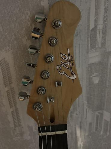 klas 6: Elektro gitar – Eko (Est. 1959) brendi, Strat tərzi gövdə dizaynı - — 3