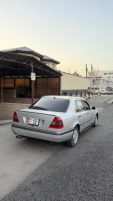 мерс 124 1993: Mercedes-Benz C-Class: 1993 г., 1.8 л, Механика, Бензин, Седан — 3