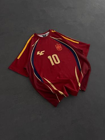 Спорт жана хобби: Футбольная футболка сборной Испании - Цвет: бордовый с золотыми и — 1
