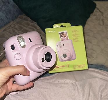 fujifilm instax mini 12: FUJIFILM Instax Mini 12 — Blossom Pink rəngində ani fotokamera — 1