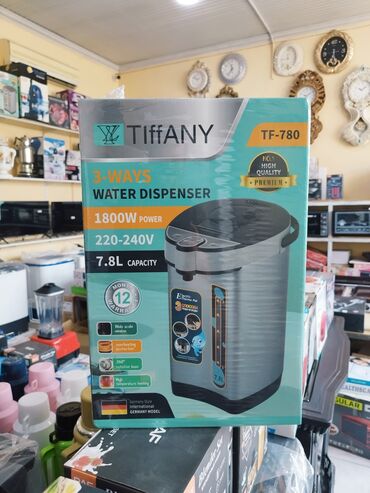 diş: Tiffany markasına aid TF-780 model 3 yollu su dispenseri, mətbəxdə və
