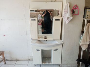 izolatex qiyməti: Moydadır-moyka qiymət:120 əlaqə üçün:0558560605