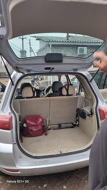 Mazda: Mazda Verisa: 2003 г., Автомат, Бензин, Хэтчбэк — 4