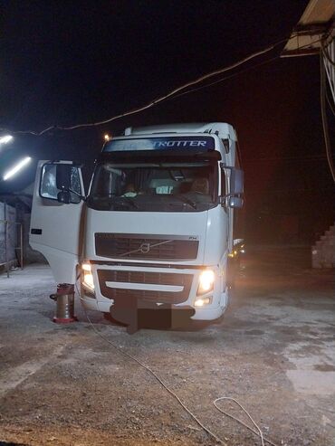 мерседес грузовой 5 тонн бу самосвал: Тягач, Volvo, 2011 г., Тентованный