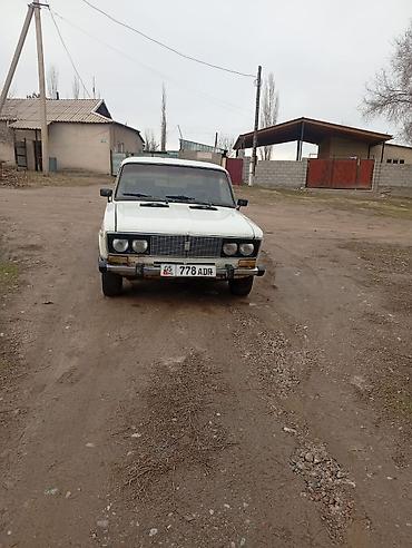 Audi: Audi 100: 1979 г., Седан — 14