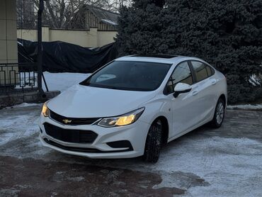 айди 80: Chevrolet Cruze: 2018 г., 1.4 л, Автомат, Бензин, Седан