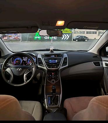 Hyundai: Hyundai Elantra: 1.8 l | 2014 il Sedan — 2