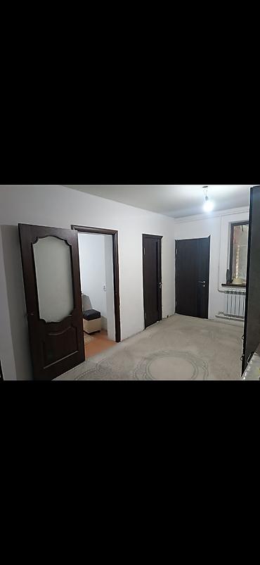Үйлөрдү сатуу: 5 бөлмө, 200 м², 4 соток, Бишкек, Дордой-2 ж/м Менчик ээси — 8