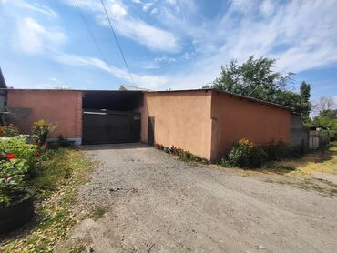 сниму дом на иссык куле: Продаю дом 38 соток, село Кенеш по трассе Дом 4 комнат большой сарай