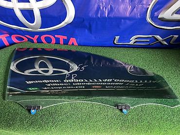 Стекло Переднее правое Toyota, 2013 г., Б/у, Оригинал at lalafo.kg Стекло Переднее правое Toyota, 2013 г., Б/у, Оригинал