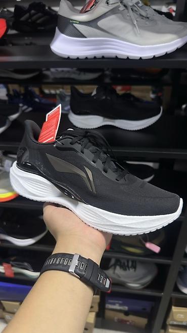 Лёгкие беговые кроссовки Li-Ning - Назначение: ежедневные пробежки