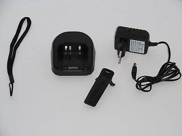 PDA i oprema: Baofeng ručna dual-band FM radio-stanica sa punjačem Opis: - Ručna — 1