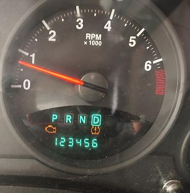 жыпы: Jeep Patriot: 2010 г., 2 л, Автомат, Бензин, Кроссовер — 5