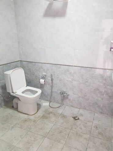 Restoran, kafelər: Yasamalda,obyekt kafe moyka iki obyekt icarəyə verilir.Su işıq — 2