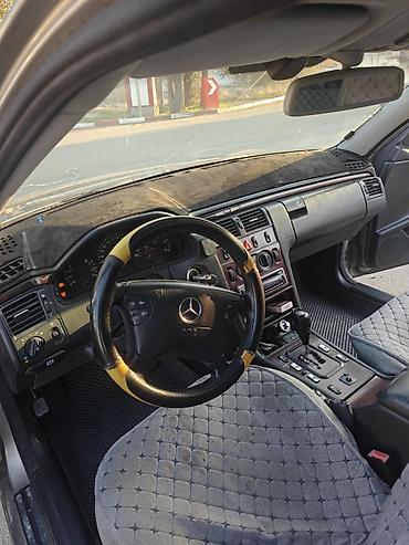 sprinter 413: Mercedes-Benz E-Class: 2002 г., 2.2 л, Автомат, Дизель, Универсал — 10