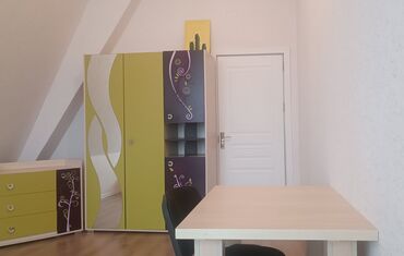 Uzunmüddətli kirayə mənzillər: İcarəyə verilir: Sumqayıt şəhərində geniş və işıqlı studiya tipli — 9