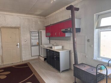 Долгосрочная аренда домов: 50 м², 2 комнаты, Утепленный, Теплый пол, Балкон застеклен