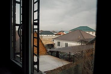 4: 🏡 Продаётся двухэтажный ПСО дом в Биримдик-Кут 📍 Участок: 4 сотки 📐 — 3