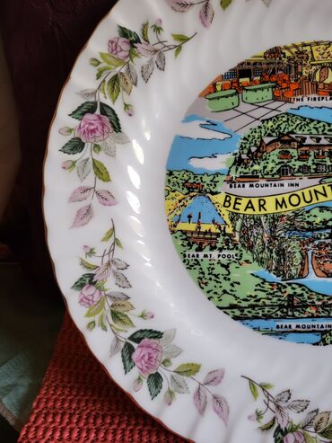 Ostali kućni dekor: Tanjir nov za zid porcelanski,Japan,Kina 70,80te. god. Tanjir na lalafo.rs — 7 Ostali kućni dekor: Tanjir nov za zid porcelanski,Japan,Kina 70,80te. god. Tanjir — 7