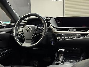 Lexus: Lexus ES: 2021 г., 2.5 л, Вариатор, Гибрид, Седан — 10