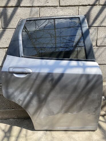 супорт на фит: Задняя правая дверь Honda Б/у, цвет - Серебристый