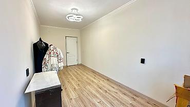 red centr: 3 комнаты, 58 м², Восток-5 мкр 104 серия, 5 этаж, Евроремонт — 2