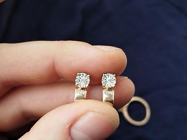 Zərgərlik dəstləri: Dəstə daxildir: Üzük, Sırğa, Sarı qızıl, 585 Əyar — 4