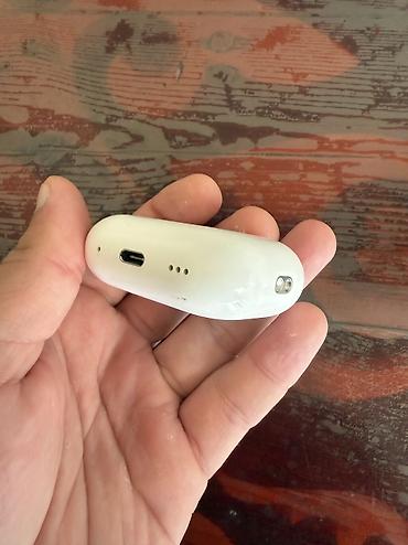 realmi buds: 100% ОРИГИНАЛ Пользовался около года, зарядку держит отлично — 3