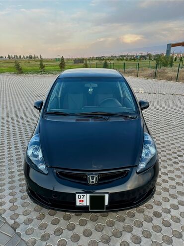 срочна продаю авто: Honda Fit: 2008 г., 1.5 л, Автомат, Бензин, Хэтчбэк