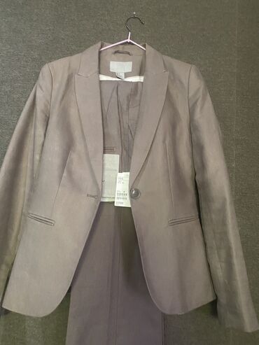 продаю пиджак: Костюм S (EU 36)