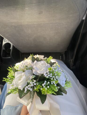свадебный букет из атласных лент: Продается букет для невесты