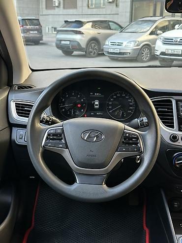 чери: Hyundai Solaris: 2020 г., 1.4 л, Автомат, Бензин, Седан — 7